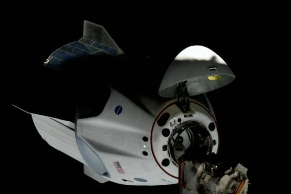 کپسول دراگون با موفقیت به ایستگاه فضایی متصل شد