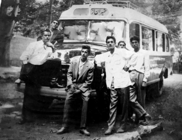 عکس سلفی شمیرانی ها با نخستین اتوبوس محله